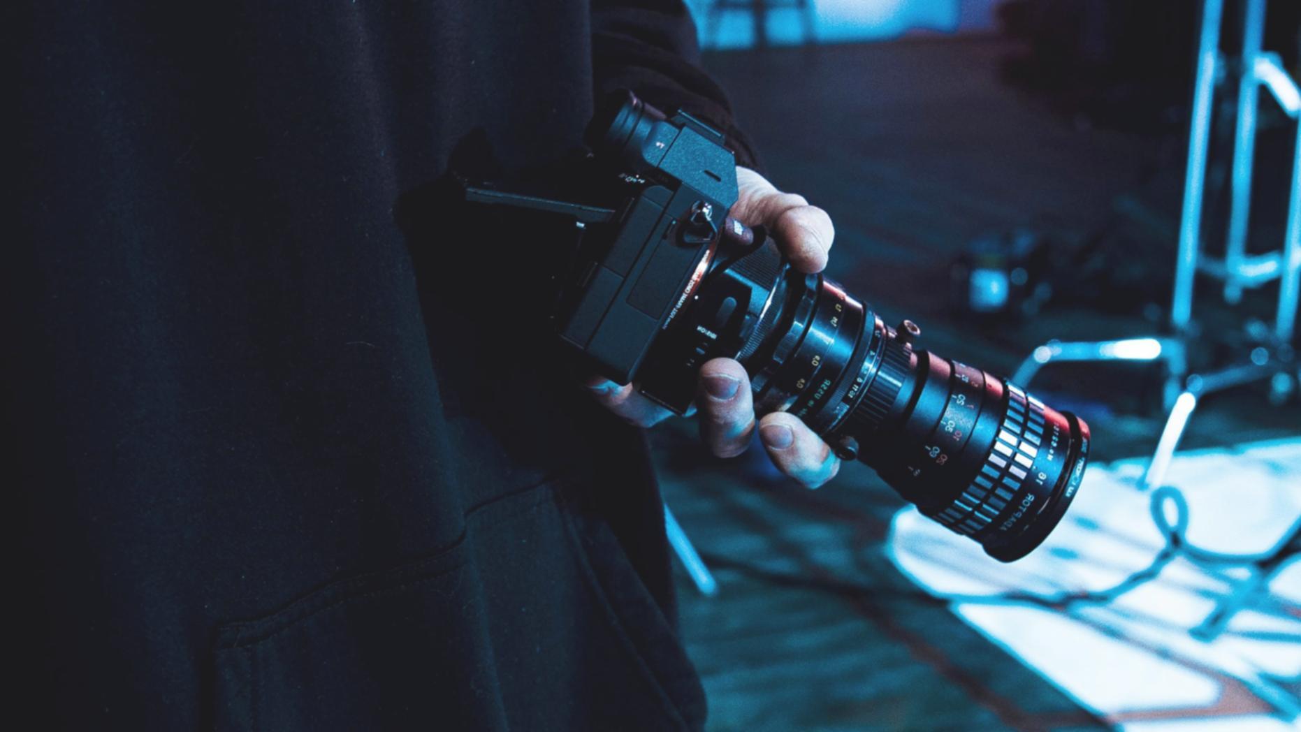 Portfolio di immagini macro che mostrano dettagli di insetti, gocce d'acqua e texture naturali