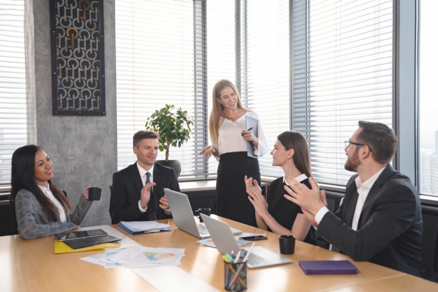 Dettaglio macro di superficie con pattern geometrici naturali